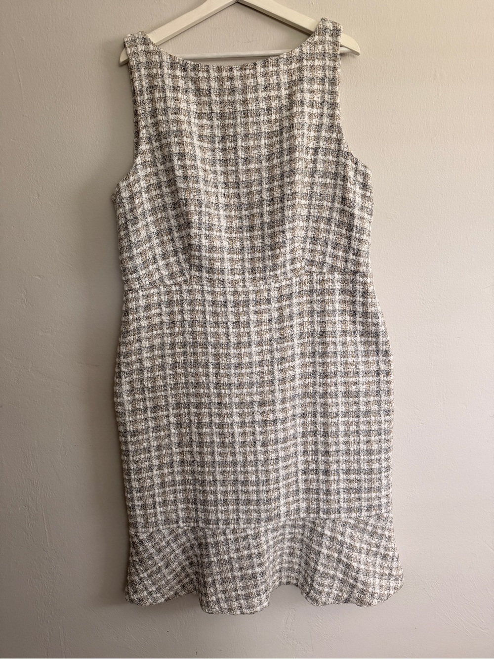 NWT Ann Taylor Bouclé Tweed Flounce Hem Dress Size 18